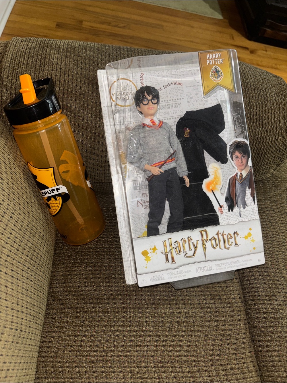 Harry Potter Wizarding World Mattel doll never removed from box + Zak bottle